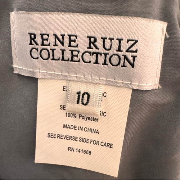 Rene Ruiz Collective V-neck Sequin Gown in "Silver" Size 10 - Picture 14 of 15